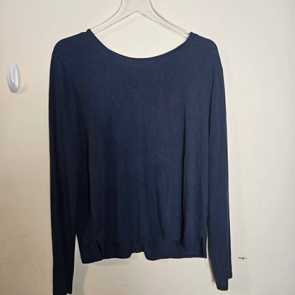 ATHLETA Sz Large Top Threadlight Relaxed Side Slit Tee Blue 223948 Long Sleeve